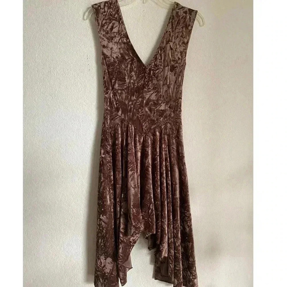 Silence + Noise Corina Velvet Brown Asymmetrical Short Sleeve Whimsygoth Dress S - Picture 2 of 11